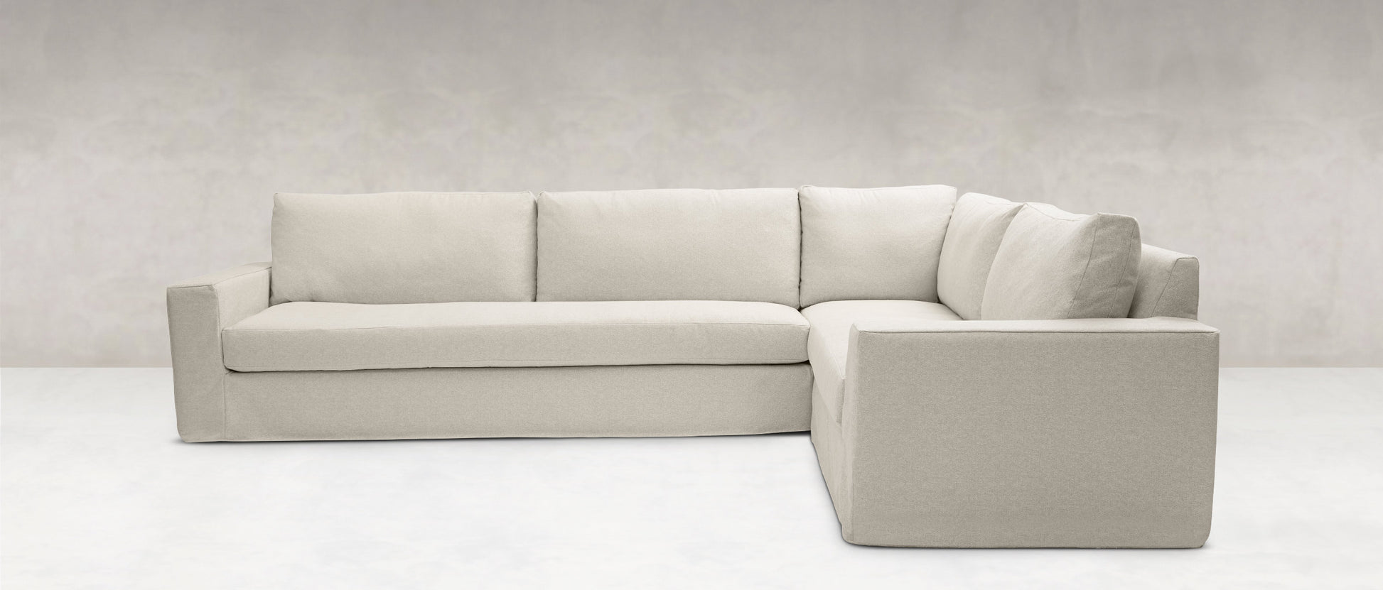 Lynne Sectional