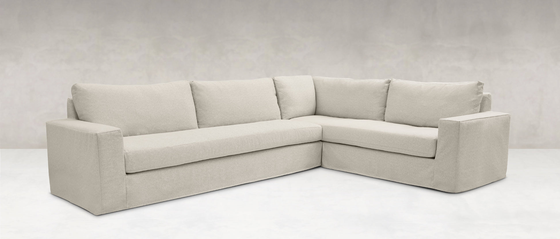 Lynne Sectional