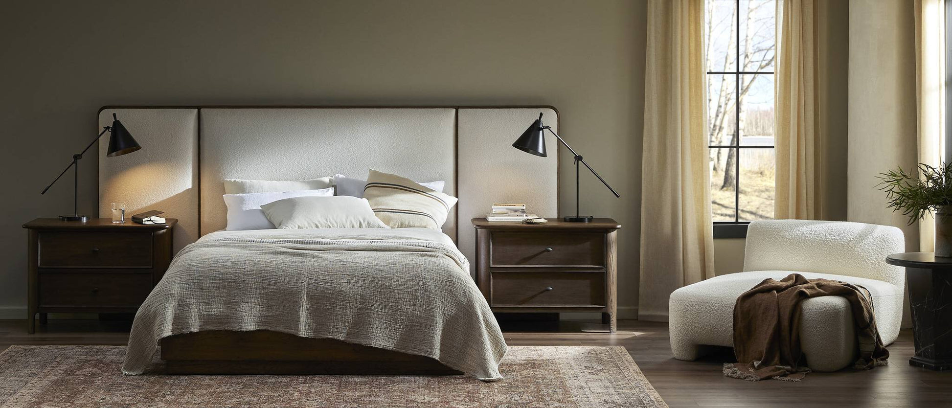 Montgomery Bed