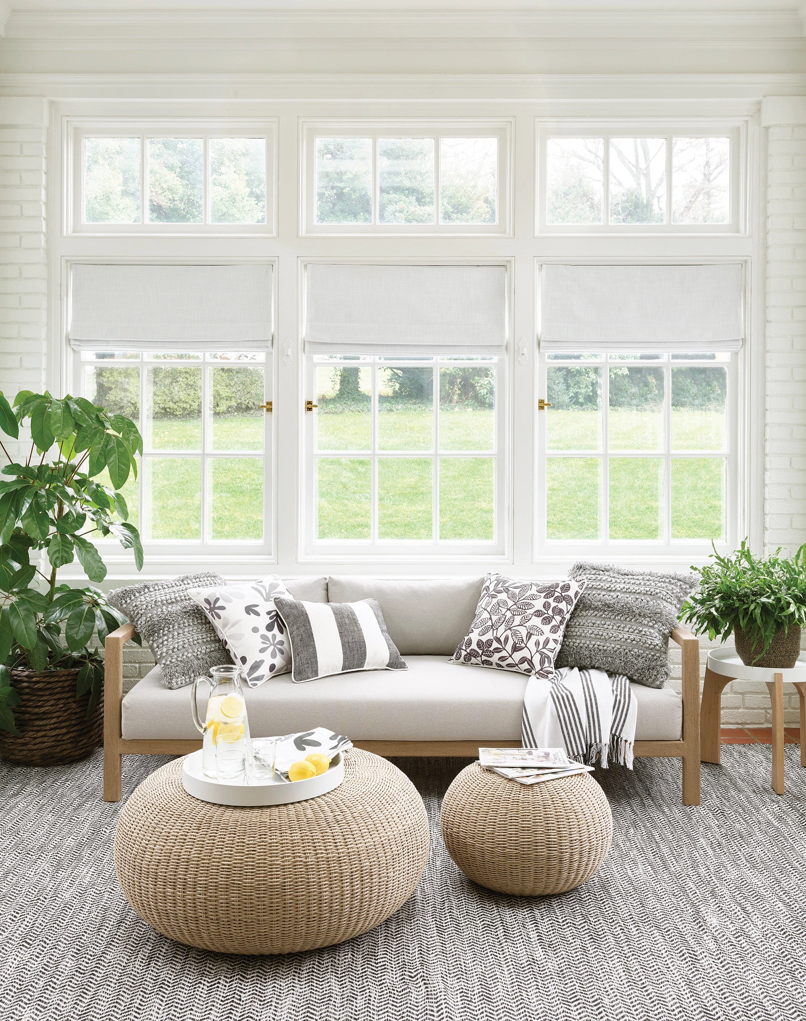 Coastal Black Handwoven Indoor/Outdoor Rug - DA1906 - 10x14