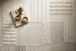 Manfred Ivory / Pebble Rug