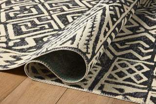 Mika Ivory / Black Rug