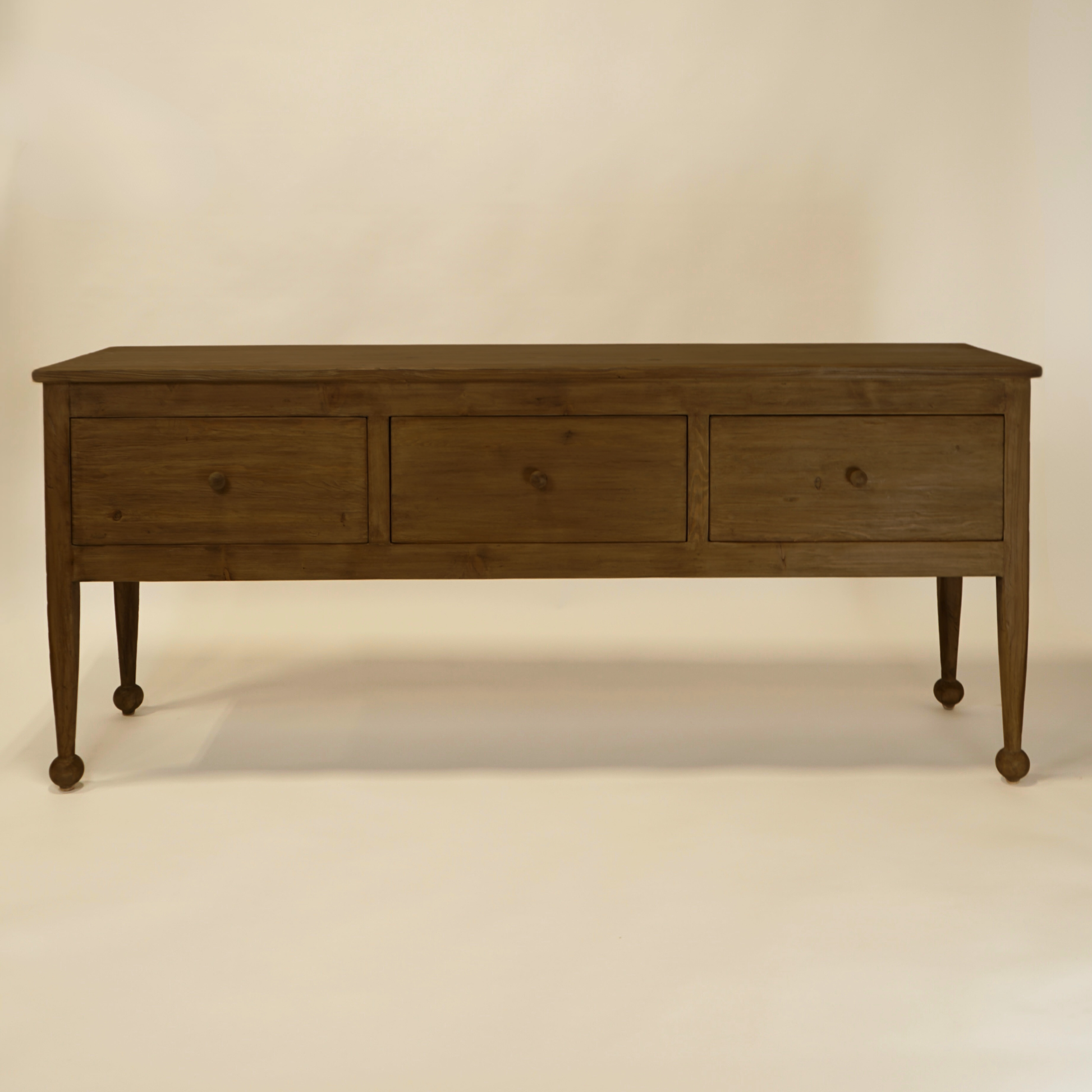 Margot Console