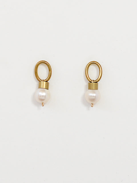 Ion Pearl Earring