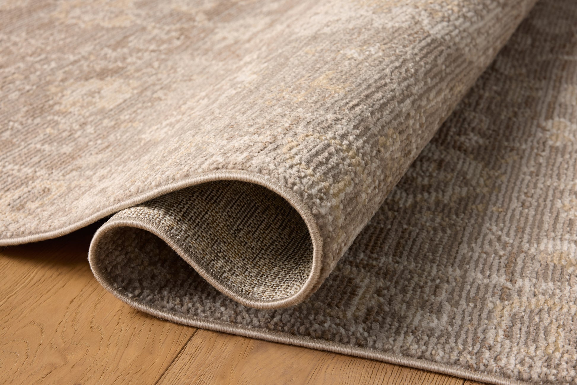 Magnolia Home by Joanna Gaines x Loloi Pace Taupe / Wheat 11'-6" x 15'-4"  Area Rug - PAC-03 - 11'-6" x 15'-4" 