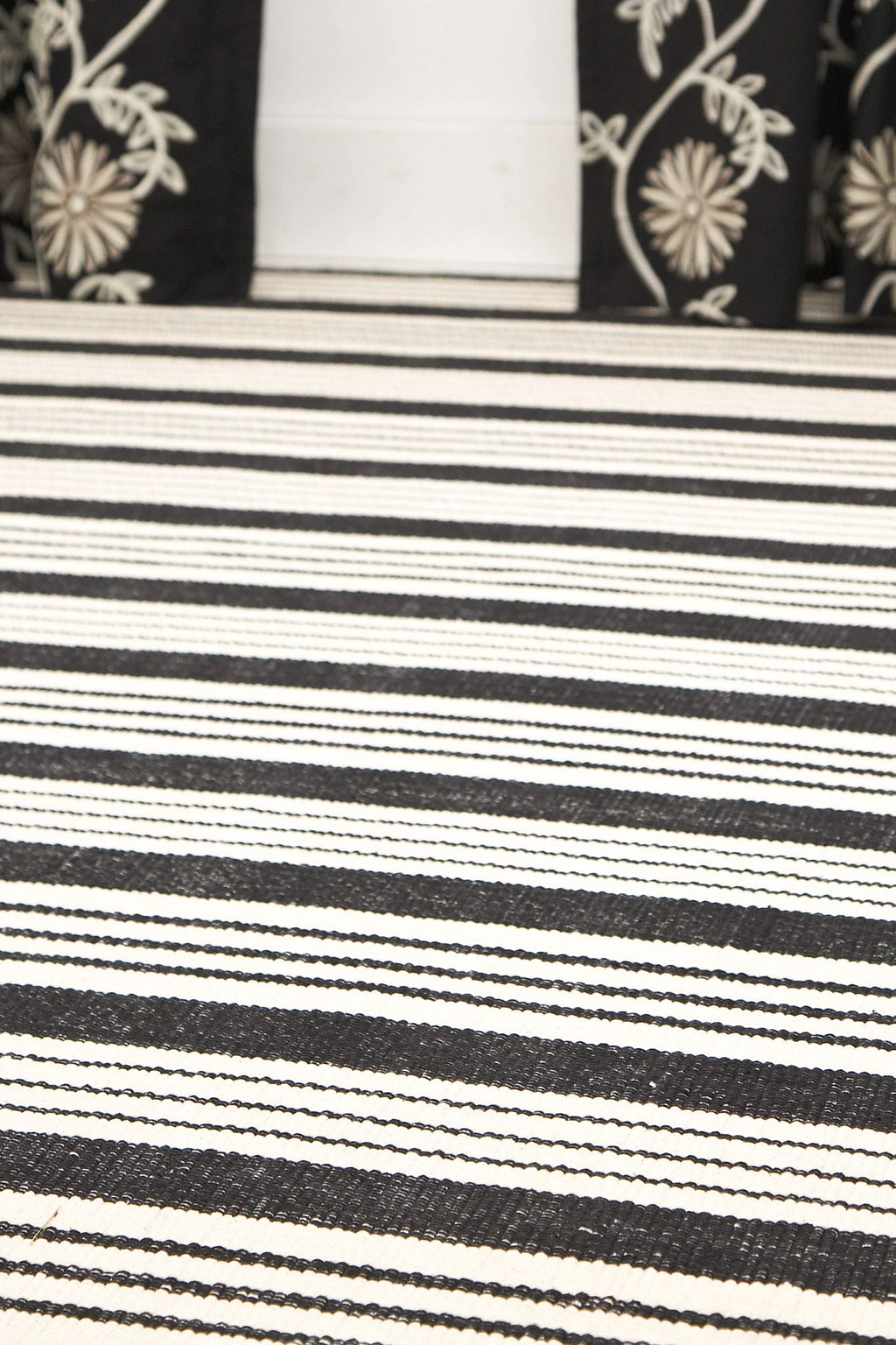 Birmingham Black Handwoven Cotton Rug - RDA166 - Runner-2.5x12