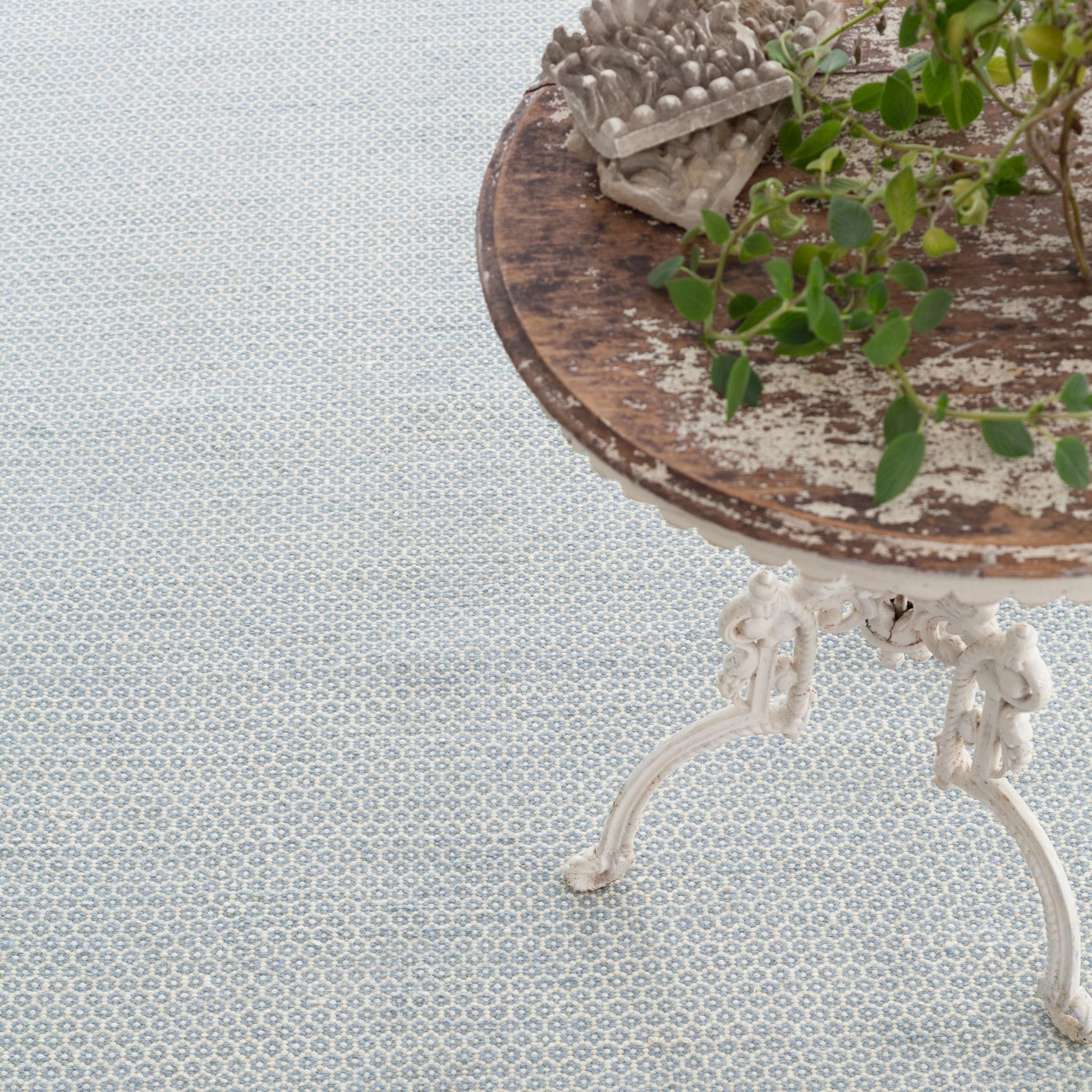 Honeycomb French Blue/Ivory Handwoven Wool Rug - RDA446 - 10x14
