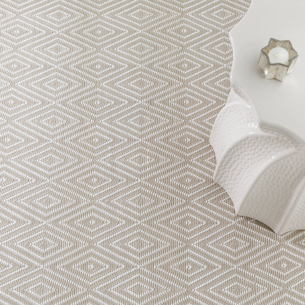 Diamond Platinum/White Handwoven Indoor/Outdoor Rug - RDB203 - Runner-2.5x18
