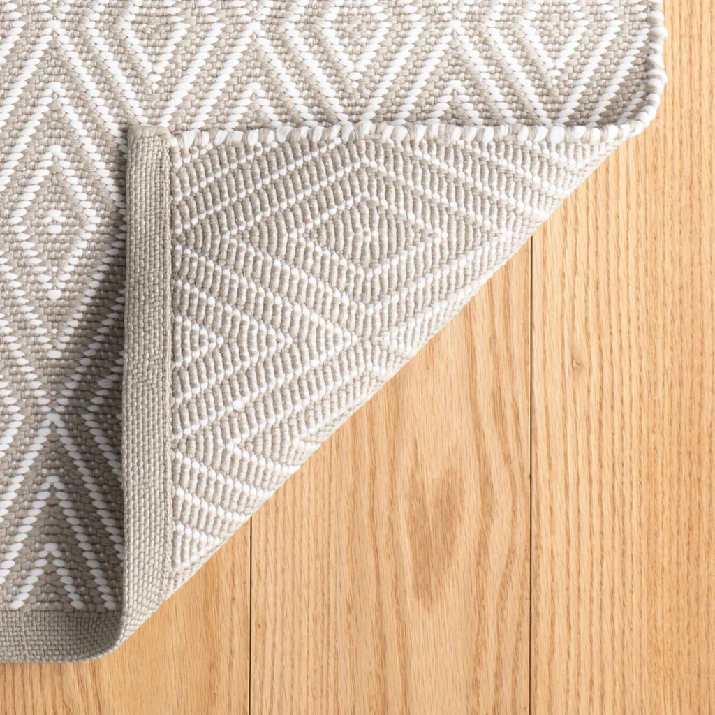 Diamond Platinum/White Handwoven Indoor/Outdoor Rug - RDB203 - Runner-2.5x18