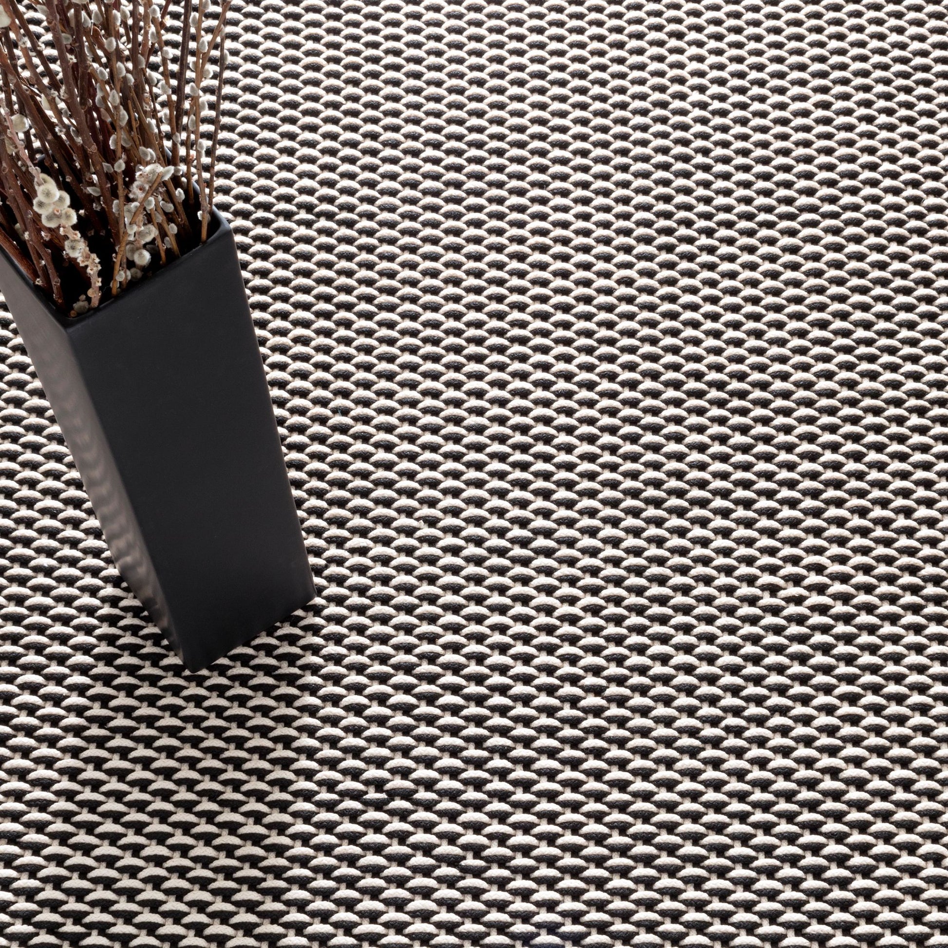 Two-Tone Rope Black/Ivory Handwoven Indoor/Outdoor Rug - RDB219 - 12x16
