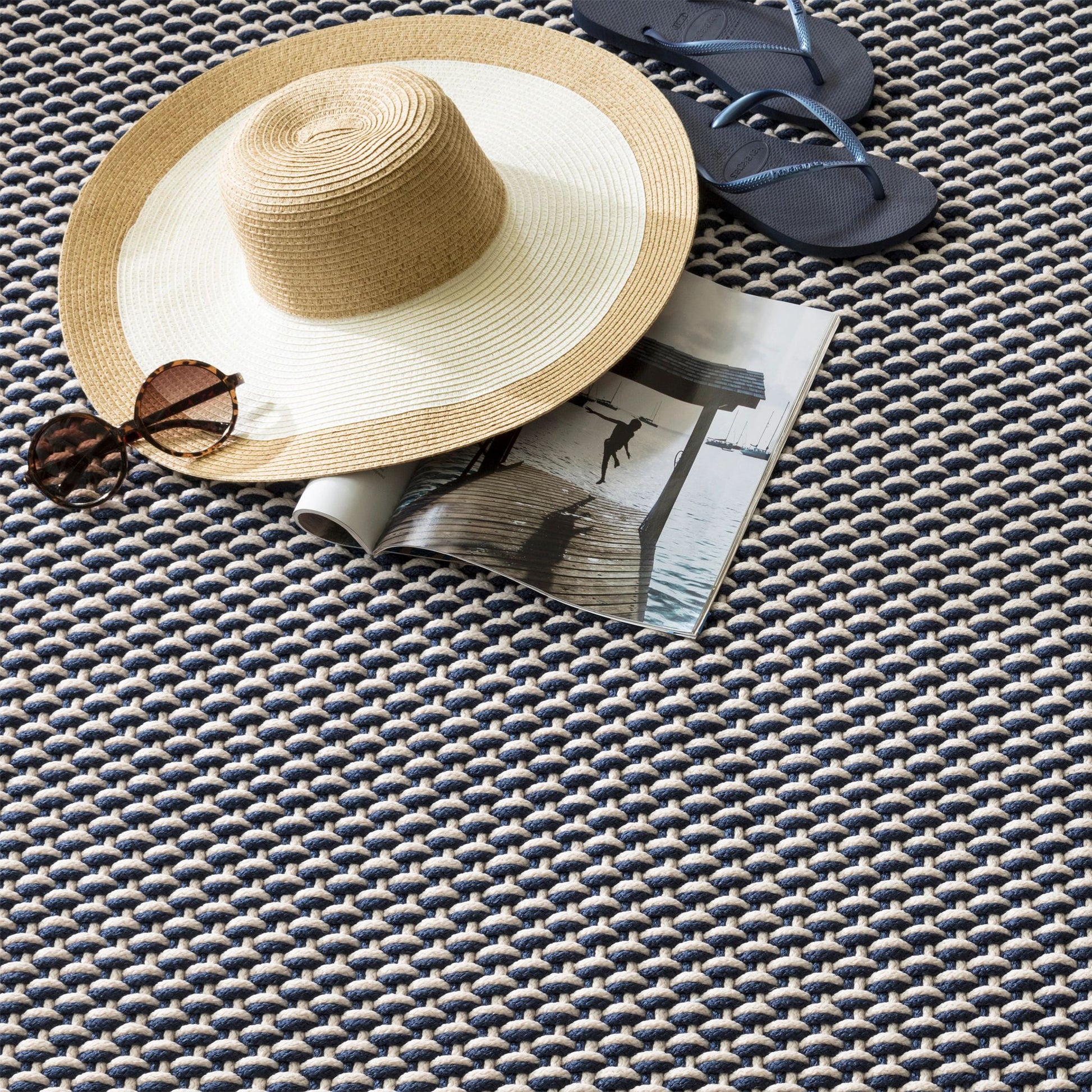 Two-Tone Rope Navy/Ivory Handwoven Indoor/Outdoor Rug - RDB221 - Runner-2.5x18