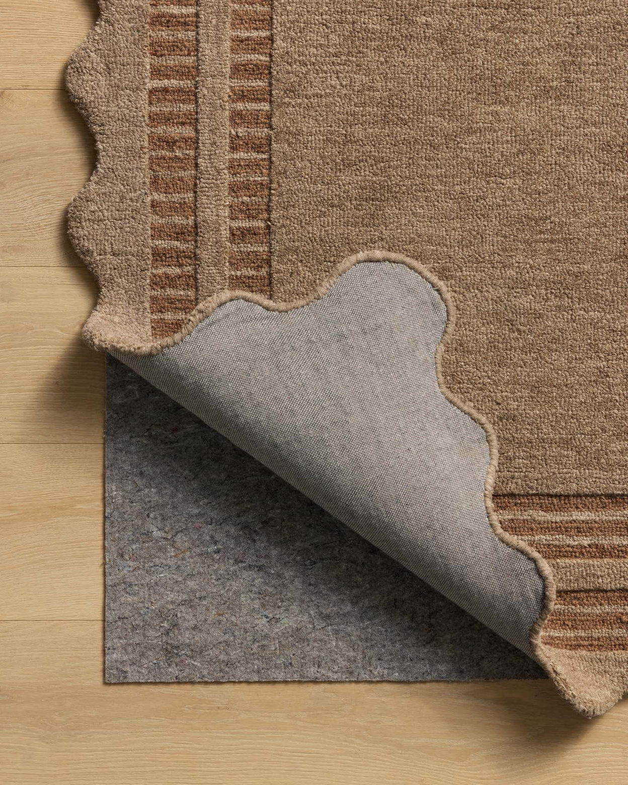 Chris Loves Julia x Loloi, Scottie Mocha / Clay Rug