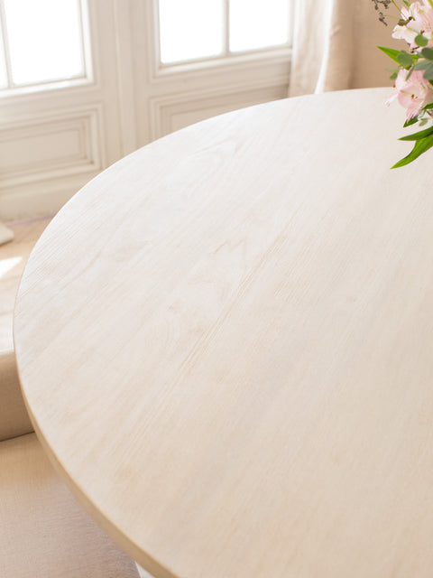 Round Bella Dining Table