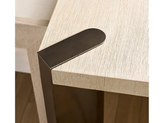 Dia Dining Table