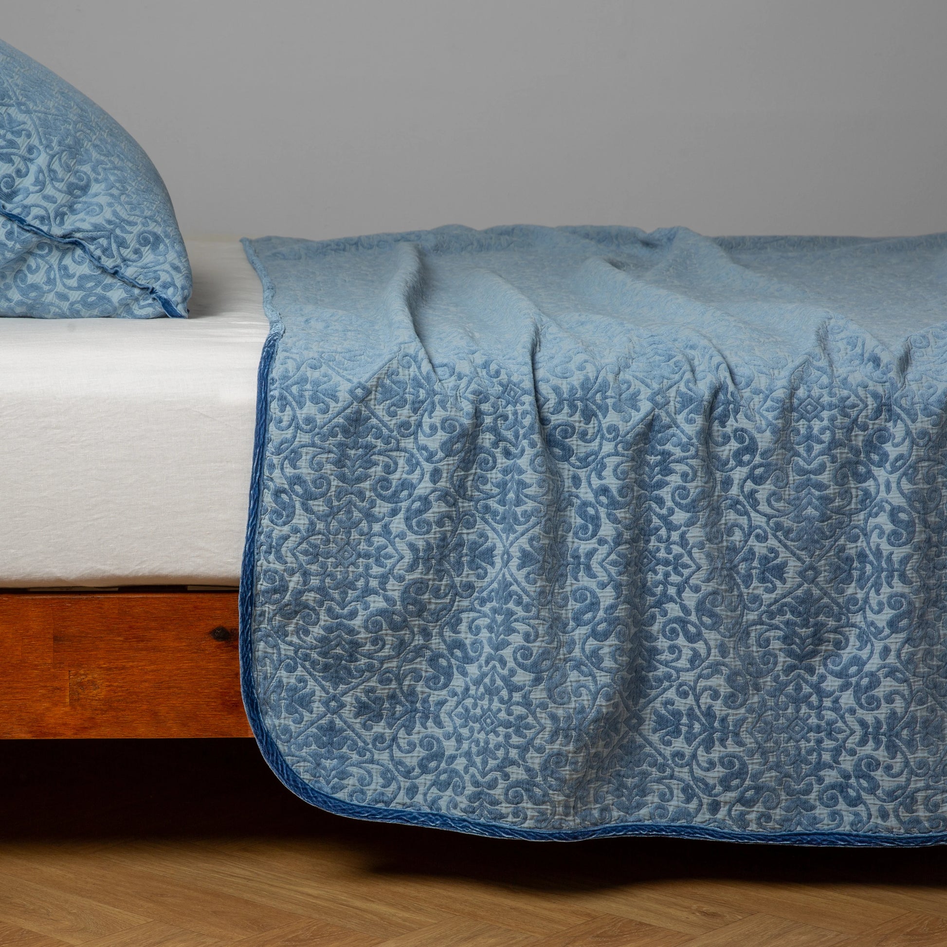 Vienna Coverlet