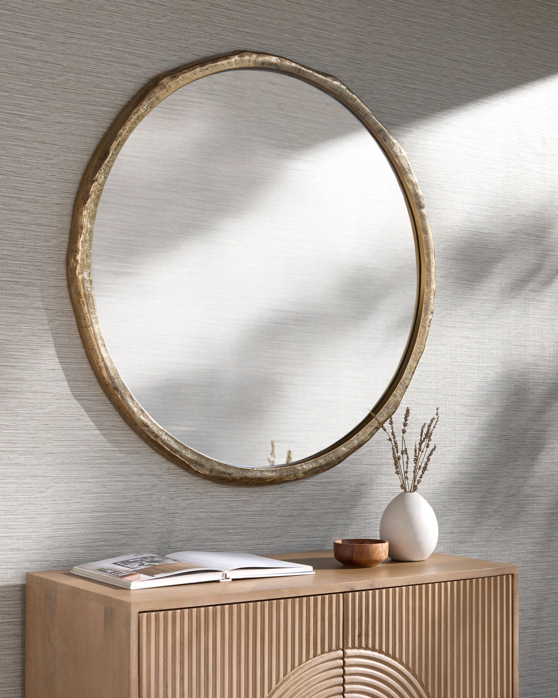 Leon Mirror