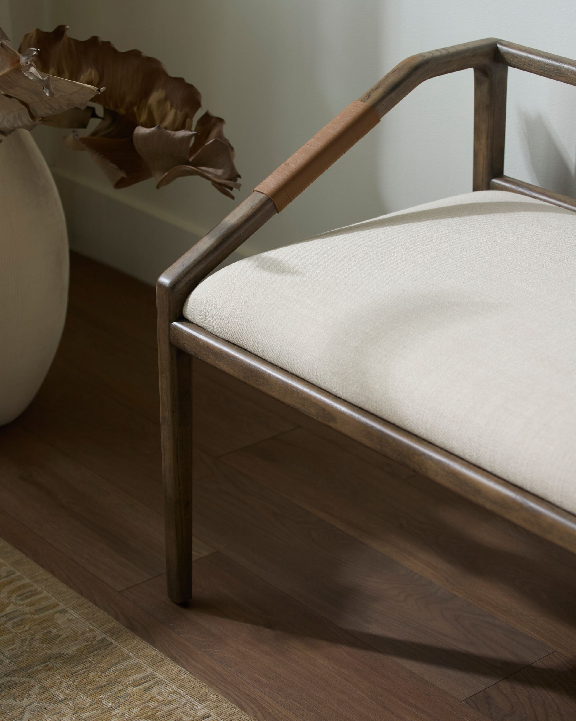 Daphne Bench