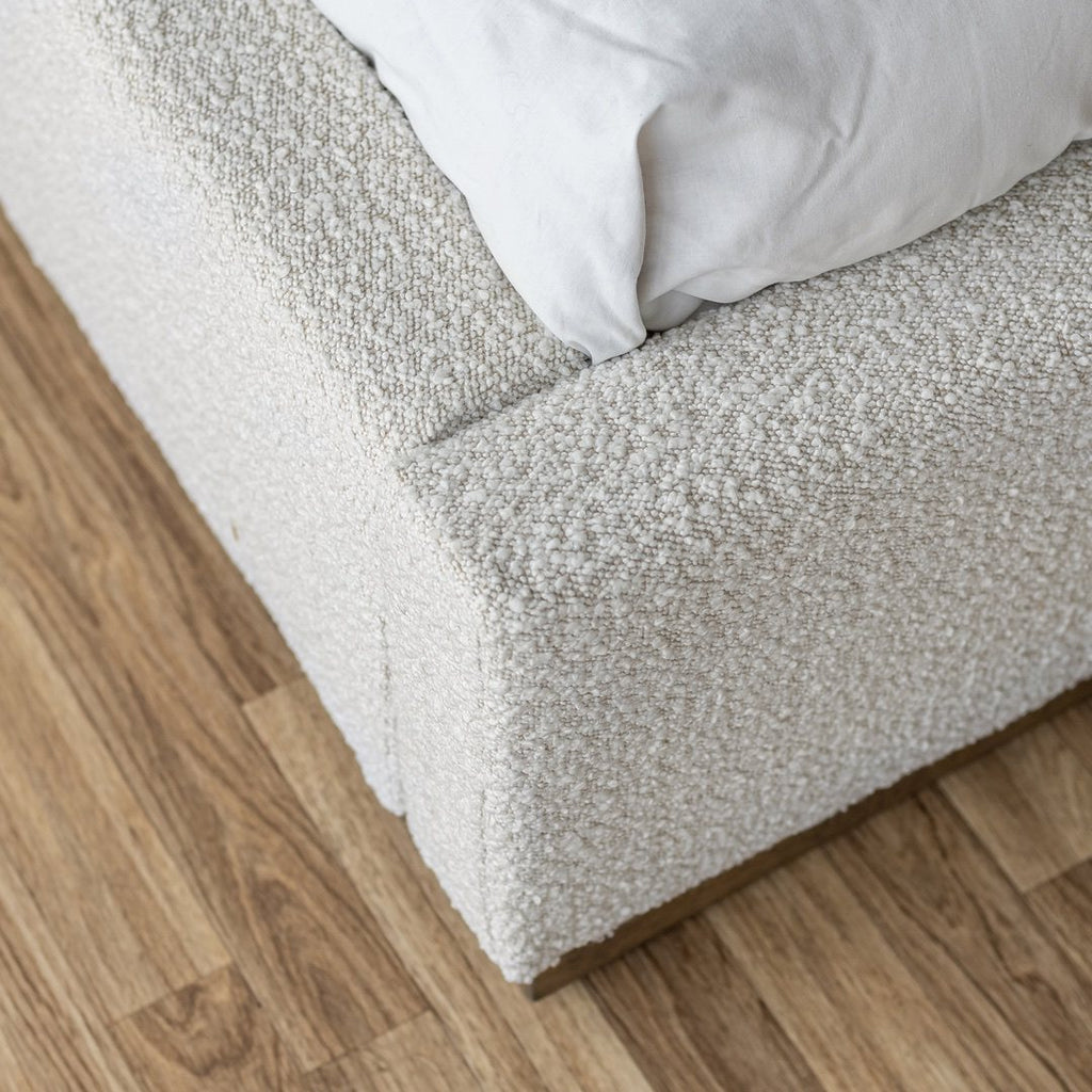 Regan Bed