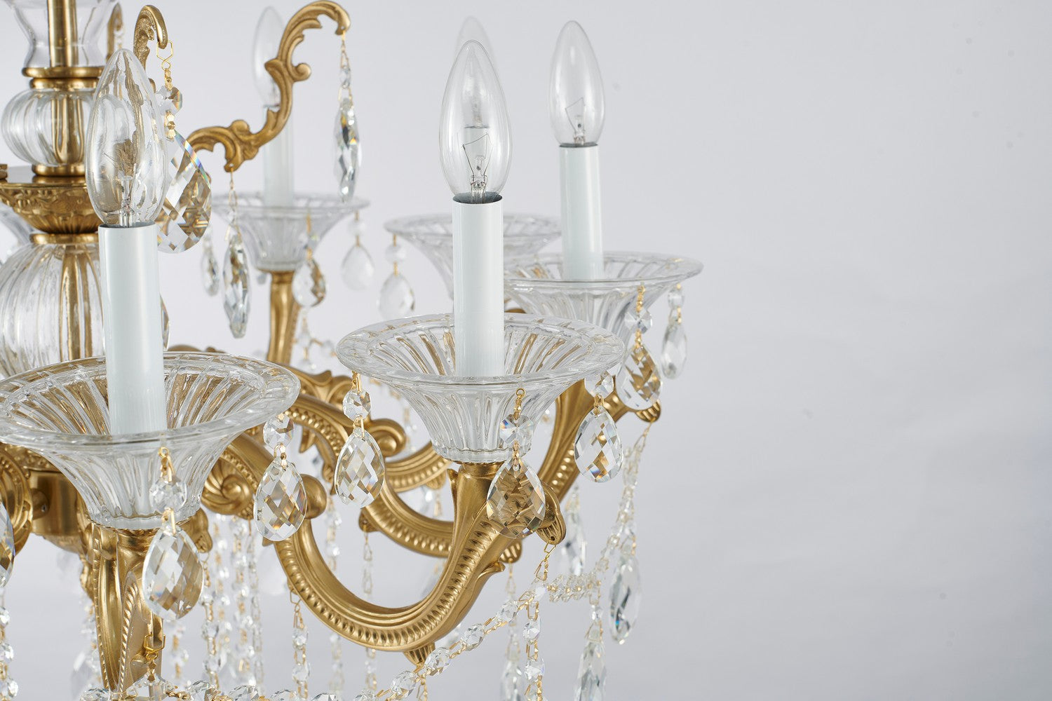 Bilimora Ten Light Chandelier
