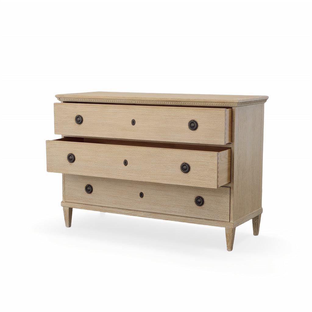 Finley Chest