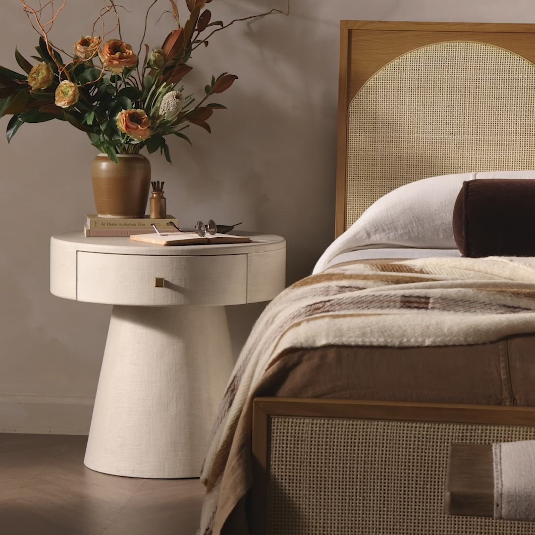 Chiro Nightstand